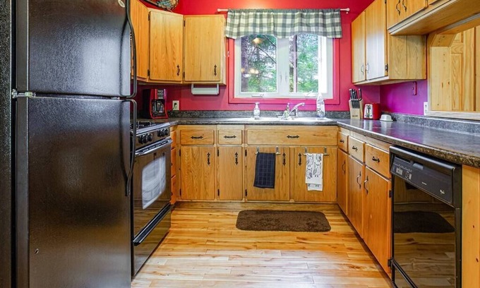 Clam Lake House | The Lost Bear Lodge-Chippewa River