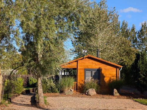 Moreton Apartment | The Malvern Hills, Courtyard Cabins,Tom Cabin