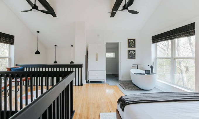 Berkeley Springs Cabin | ~The Nest~