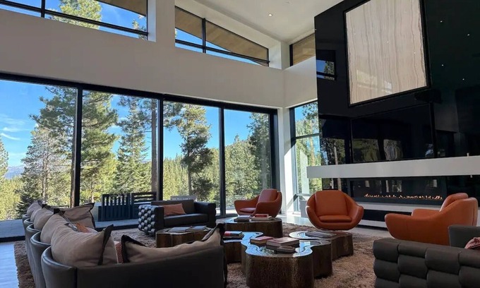 Truckee House | The Northstar Rat Pack Clubhouse