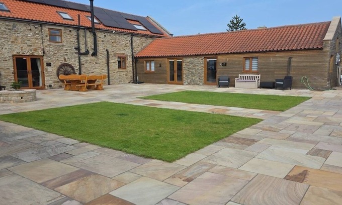 Crook House | The Oak, Country Home, Sleeps 4 with Hot Tub
