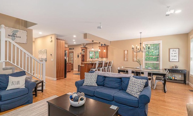 New Buffalo House | The Oasis at Forest Beach