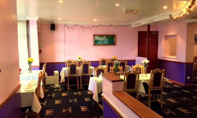 Old Harlow Hotel | The Oasis Hotel