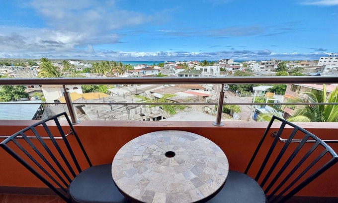 Bahia de la Academia Apartment | The Oceanview two-bedroom with balcony