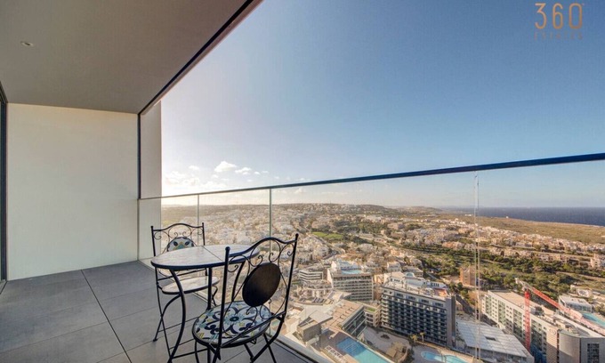 Paceville Apartment | The Official Mercury suites by My Mercury concept