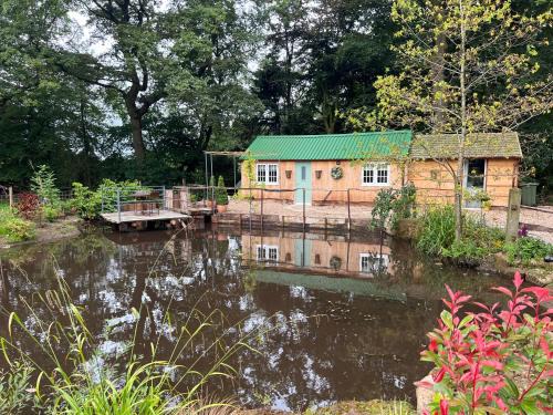 Forsbrook Apartment | The Old Chicken Shed