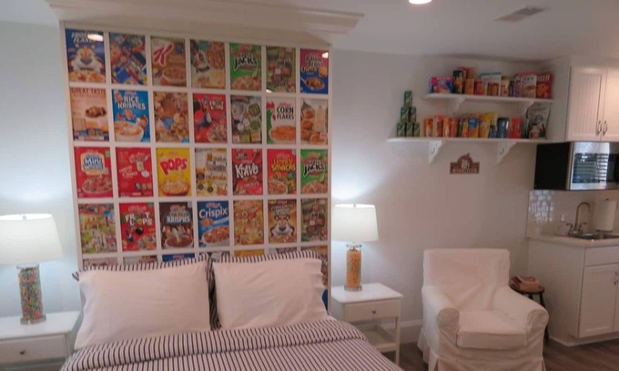 Manitou Beach House | The Pantry Suite