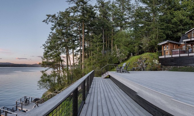 Friday Harbor House | The Paddle Shack: Oceanfront deck with multiple levels. Hot Tub! Amazing views!