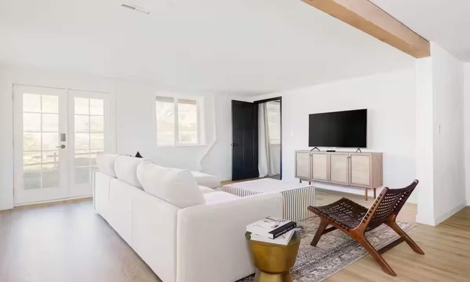 Palisade House | The Pali House B - Beautiful views on 10 acres!
