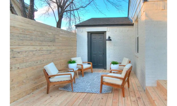 Norman House | The Palms - A Calm Haven in the Heart of Norman