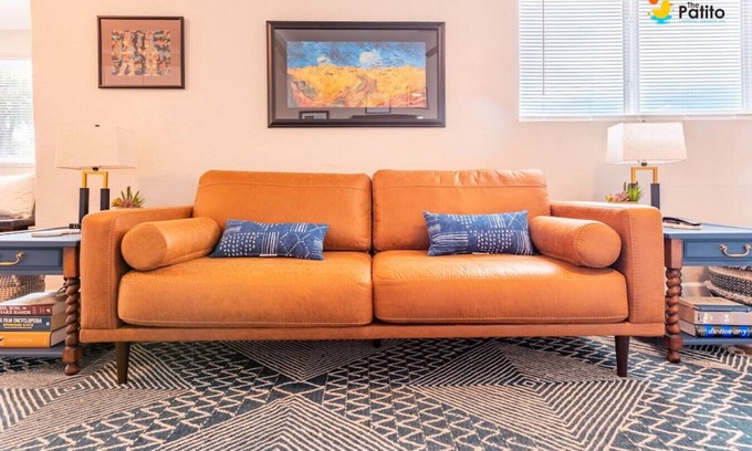 Barelas House | The Patito: Walk to the Zoo, Cafes and Restaurants