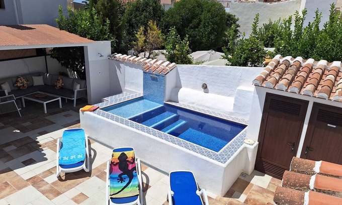 Canillas de Aceituno House | The perfect location for a relaxing and luxurious holiday with family & friends.