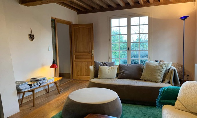 Brazey-en-Morvan House | The perfect get away - house set in a meadow with its own lake