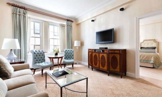 Central Park South Hotel | The Pierre NYC, Executive Suite Interior View King Bed | 3 Units