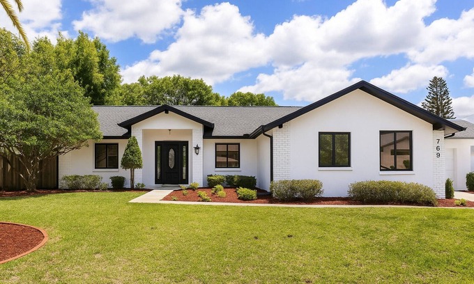 Orlando Villa | The Pine Meadows Retreat with Pool, Games, and Grill!