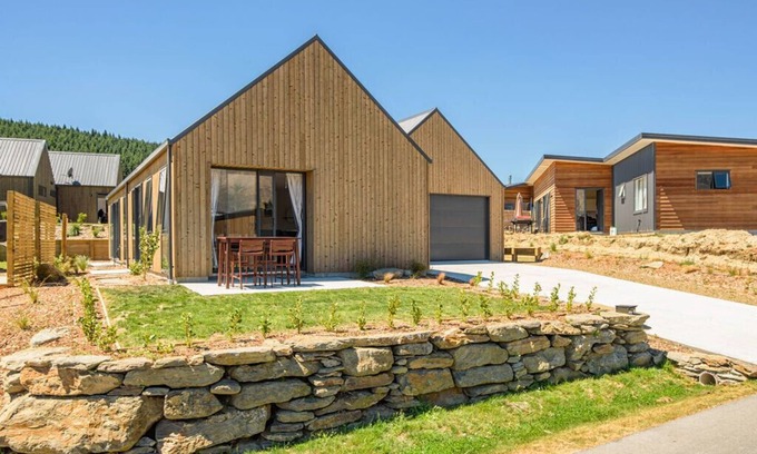 Wanaka Cottage | The Place To Be - Wanaka Holiday Home