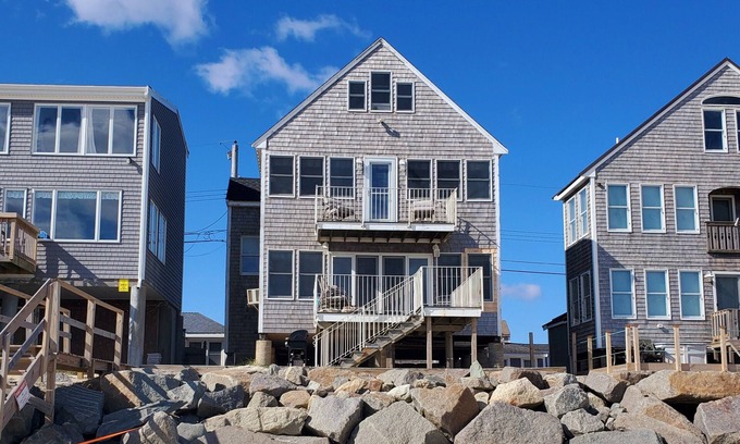 Plymouth House | The Pleasant View | Oceanfront Bliss Awaits