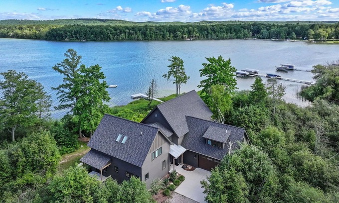 Interlochen House | The Point On Green Lake & Betsie River | Dogs OK