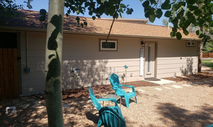 Grand Junction House | The POOL HOUSE, Fire and Water, YOUR Oasis awaits!