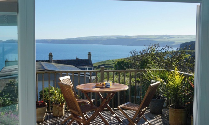 Port Isaac Cottage | The Porthole