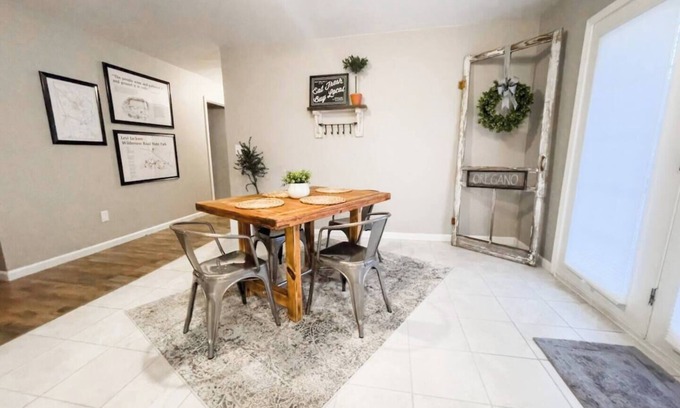 London House | The Ranger's Retreat