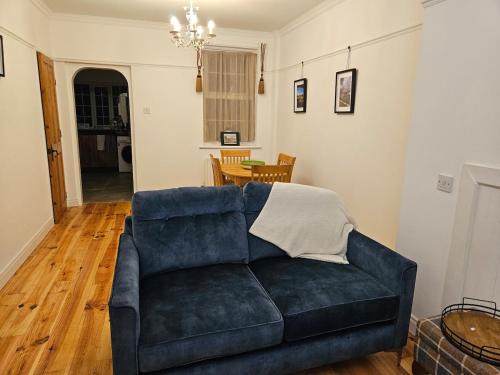 Lisnagunogue House | The Red Brick Retreat