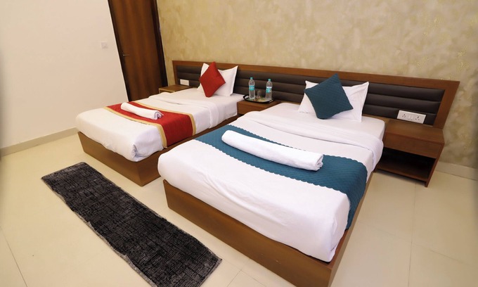 Sector 70 Hotel | The Regal Inn
