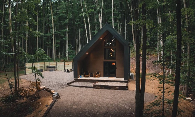 Bellaire Cabin | The Ridge – 650 sqft. Luxe Cabin in Bellaire.
