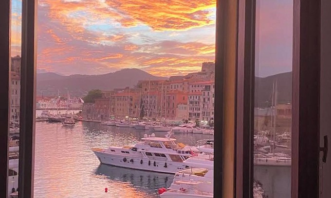 Portoferraio Old Town House | The Rooms by the Sea