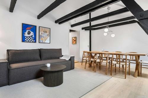 Midtbyen Apartment | The Royal City Suite