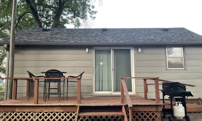 Lake View House | The Rustic Rental, Boating, Swimming & relaxing