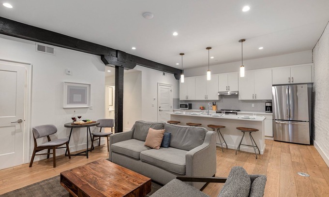 Downtown Nashville House | The Saddlery - Spotlight - 2 Min Walk to Broadway