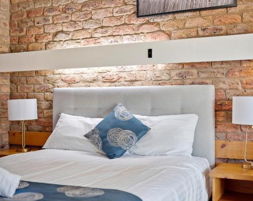 Echuca Hotel | The Settlement Historic Hotel