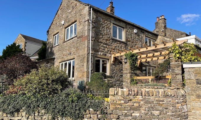 Grassington Cottage | THE SHIPPON, family friendly, with open fire in Grassington