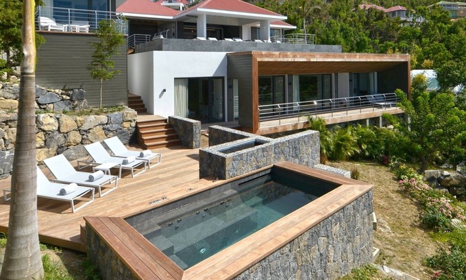 Terre Neuve Villa | The Source (2/6 Rooms)
