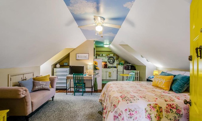 Beach Institute Hotel | The Studio On Taylor