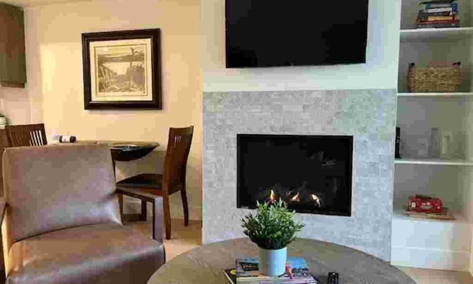 Ucluelet Apartment | The Suite at Sunset Point