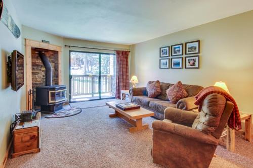 Mammoth Lakes Apartment | The Summit 206