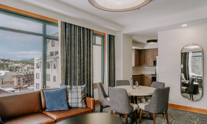 Big Sky Hotel | The Summit Hotel at Big Sky Resort