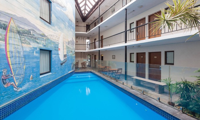 Grey Lynn Hotel | The Surrey Hotel