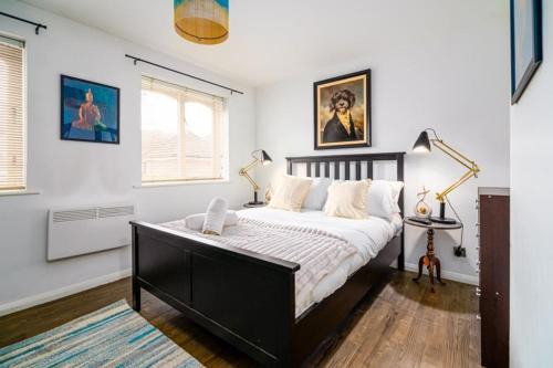 Island Gardens Apartment | The Telegraph Place