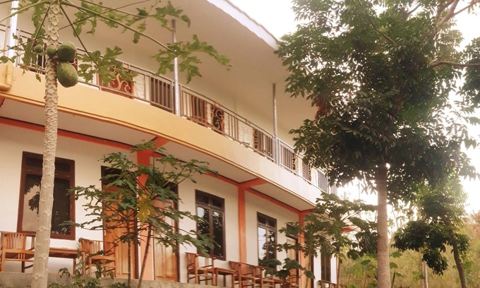 Labuan Bajo Bed & Breakfast | The Teuz B&B