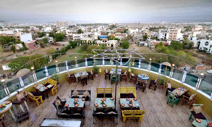 Tonk Road Hotel | The Theme Hotel Jaipur