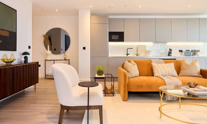 Tottenham Green Apartment | The Tottenham Classic - 2BDR Flat with Balcony