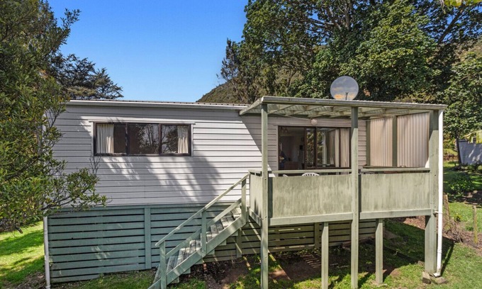 Waihau Bay House | The Treehouse- Whanarua Bay