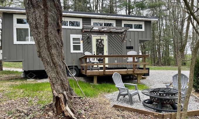 Logan House | The Trillium Tiny House by the Lake