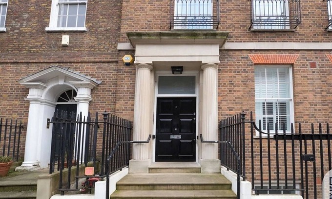 Holloway Apartment | The Two Flats Seven Bedroom Space
