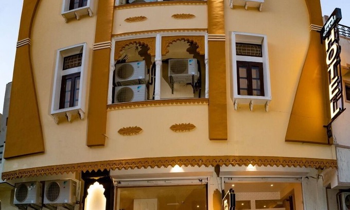 Udaipur District House | The Uddhav Elite