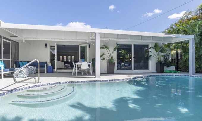 South Corals House | The Ultimate Luxury Experience in Your Own Private Resort.