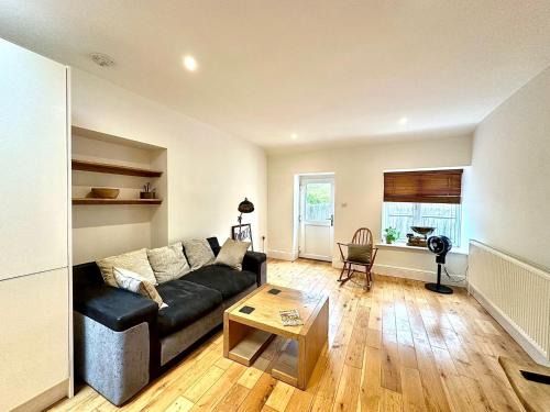 Shoscombe Apartment | The urban quarter